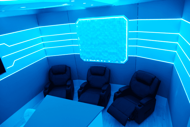 Presidential Suite (Studio A)